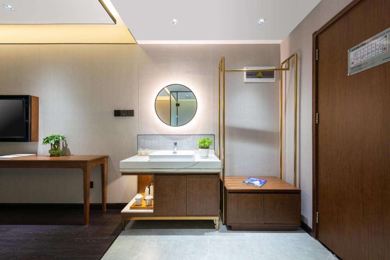 Beijing Tangfu Hotel - Located In The City Center Adjacent To The Subway Station Close To Nanluoguxiang Gulou Lama Temple Tiananmen Square Forbidden City Temple Of Heaven Providing Laundry Car Rental And Ticketing Services Exterior photo